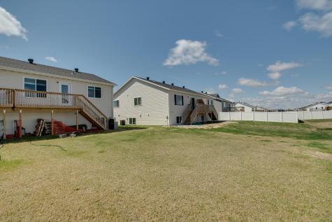 1453 69th Avenue S Fargo ND 58104