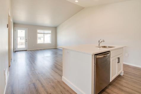 1453 69th Avenue S Fargo ND 58104