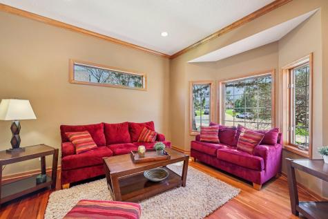 3489 Wolfberry Court Eagan MN 55123