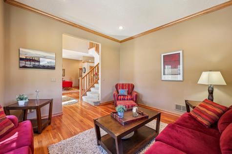 3489 Wolfberry Court Eagan MN 55123