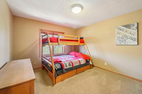 3489 Wolfberry Court Eagan MN 55123