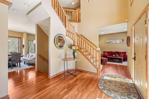 3489 Wolfberry Court Eagan MN 55123
