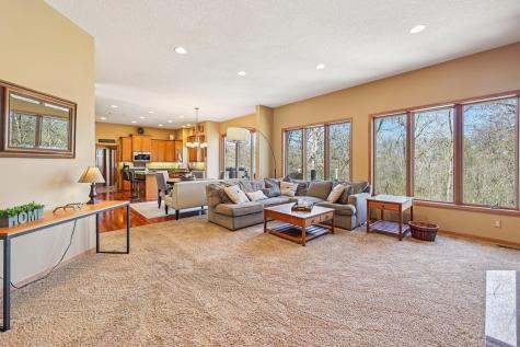 3489 Wolfberry Court Eagan MN 55123