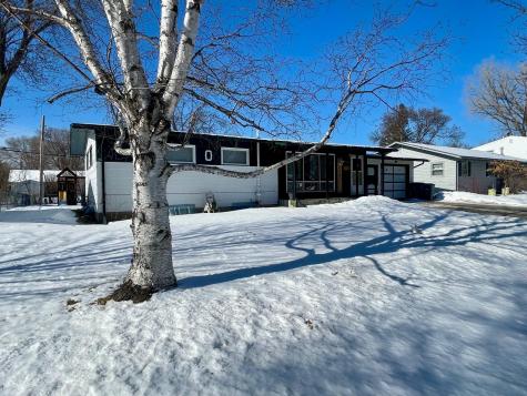 501 Maple Lane Moorhead MN 56560