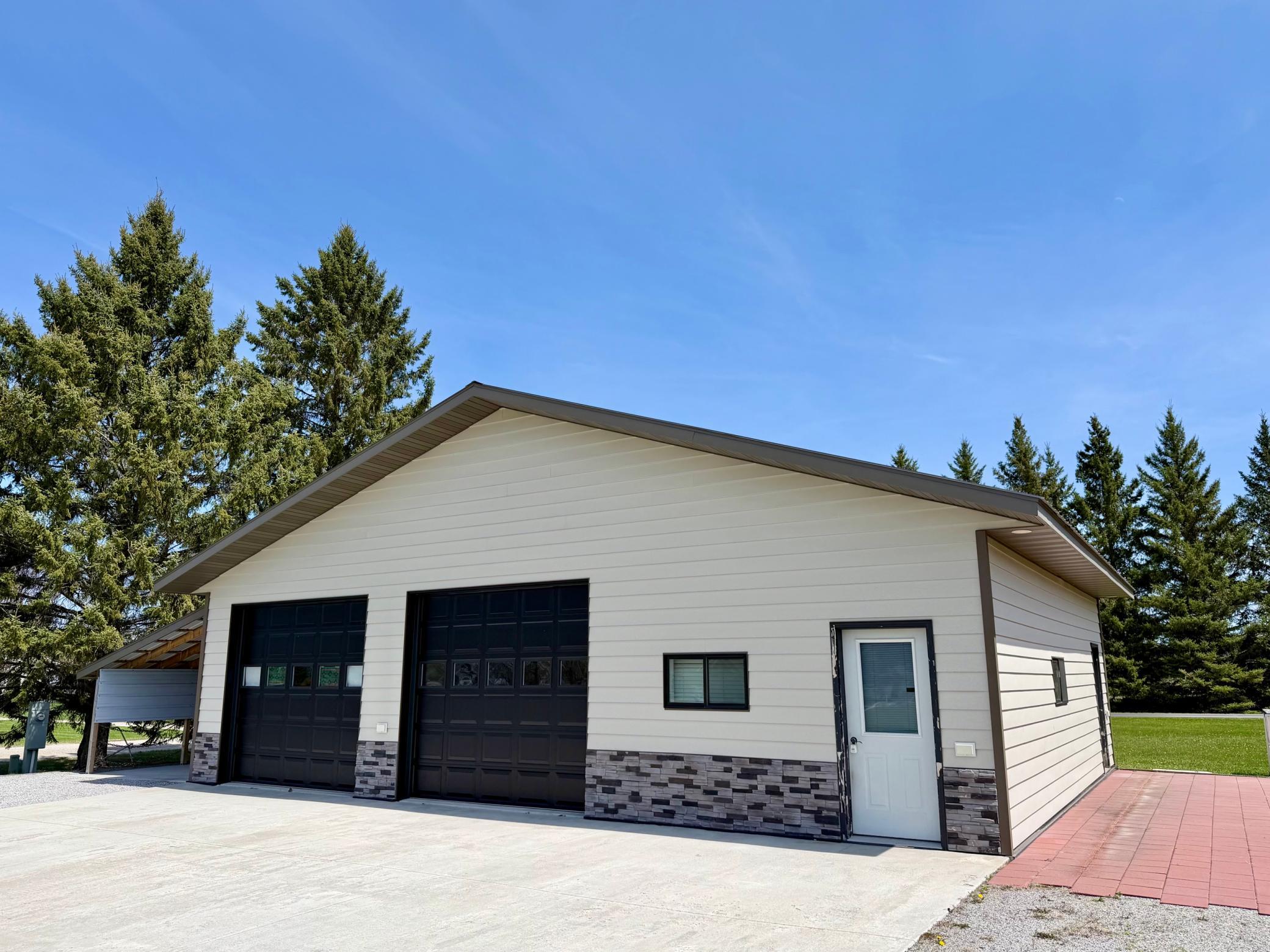 752 Hallberg Street SW Warroad MN 56763