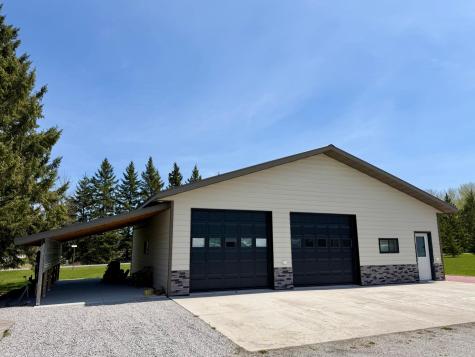 752 Hallberg Street SW Warroad MN 56763