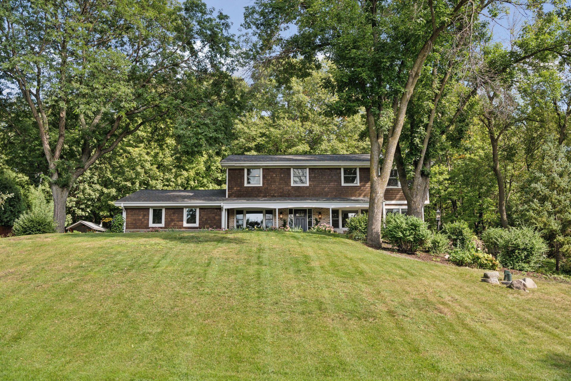 1912 Highcrest Drive Medina MN 55391