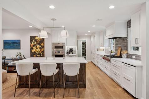 1912 Highcrest Drive Medina MN 55391
