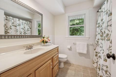 1912 Highcrest Drive Medina MN 55391