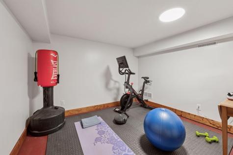 1912 Highcrest Drive Medina MN 55391