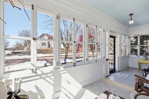 127 4th Avenue SW Faribault MN 55021