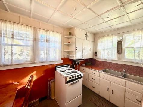 307 Winnebago Street S Caledonia MN 55921