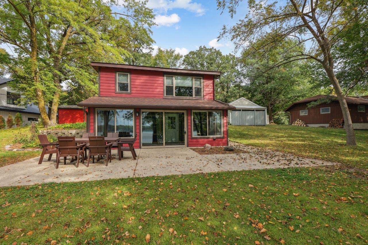 6567 150th Avenue NE Spicer MN 56288