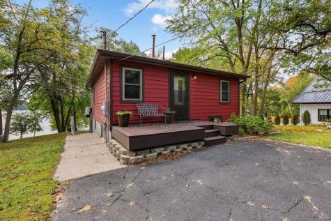 6567 150th Avenue NE Spicer MN 56288