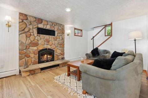 6567 150th Avenue NE Spicer MN 56288