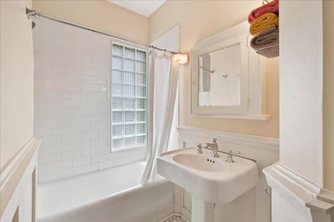416 Laurel Avenue Saint Paul MN 55102