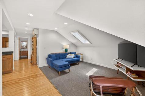 416 Laurel Avenue Saint Paul MN 55102