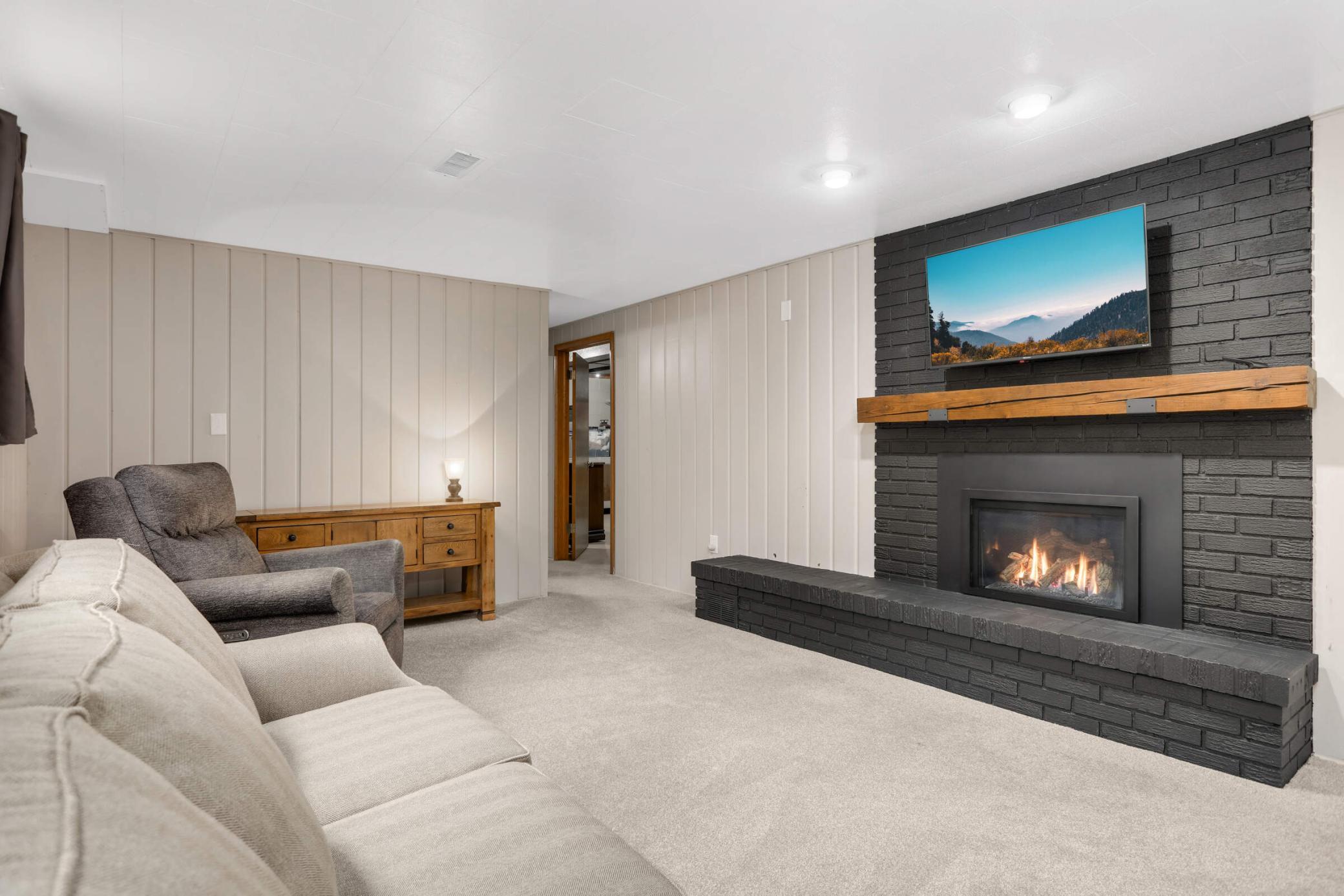 504 Douglas Street Anoka MN 55303