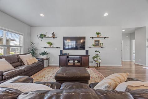 3037 Prairie Farms Circle S Fargo ND 58104