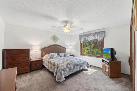 4341 Medary Avenue Eagan MN 55122