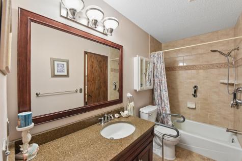 4341 Medary Avenue Eagan MN 55122