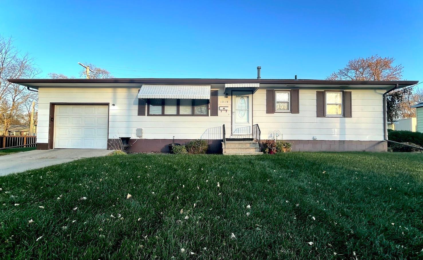 1219 S Newton Avenue Albert Lea MN 56007