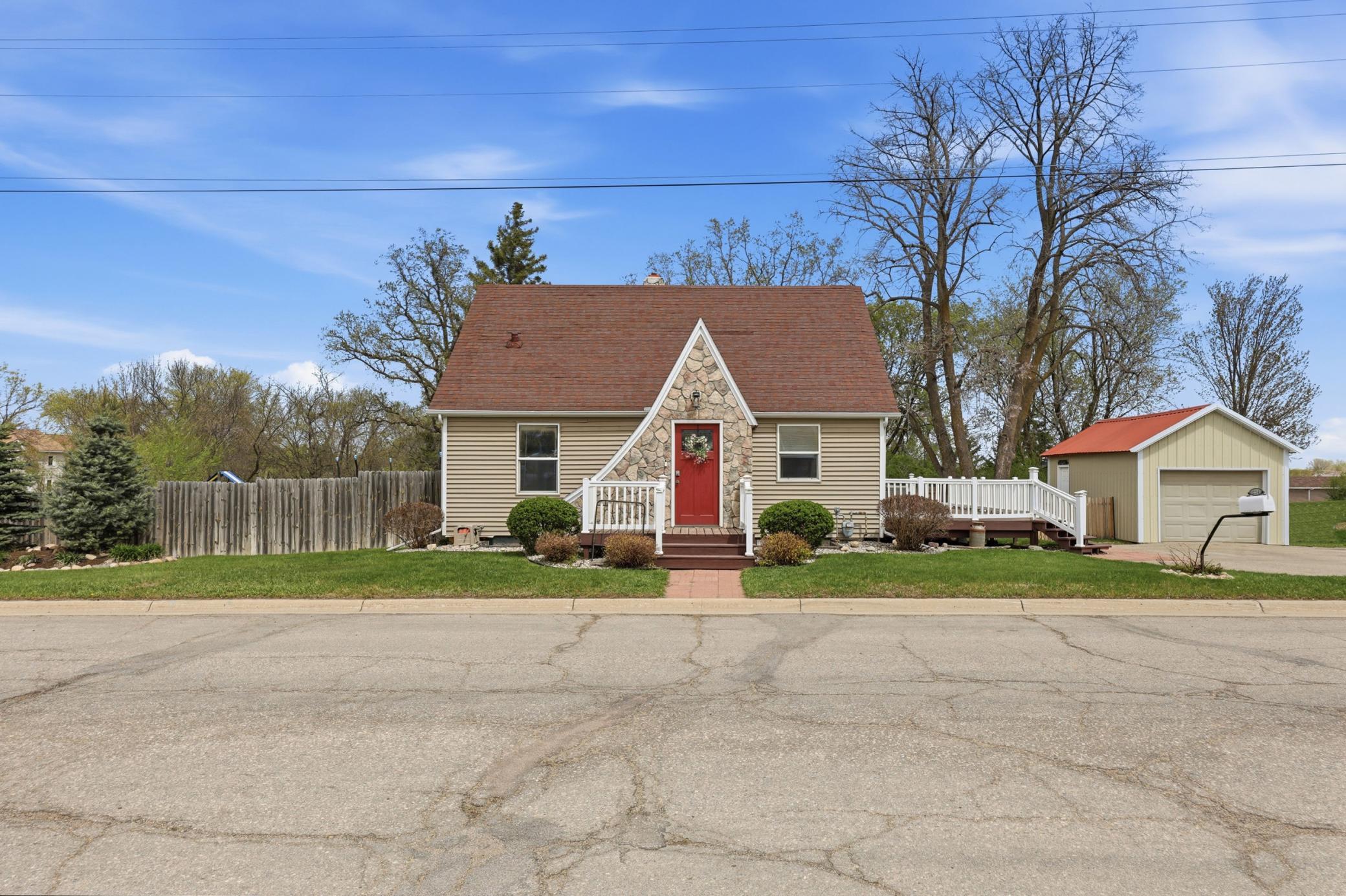 224 Elm Street W Detroit Lakes MN 56501