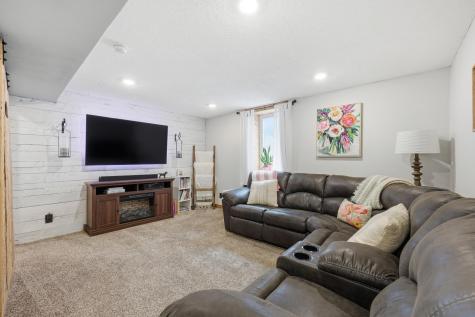 224 Elm Street W Detroit Lakes MN 56501