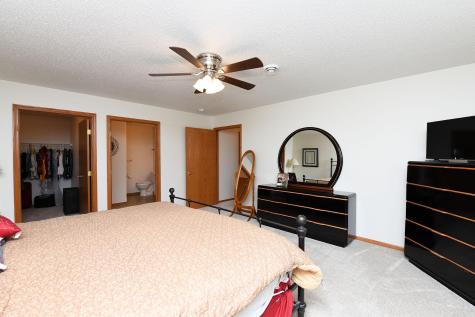 426 30th Street N Moorhead MN 56560
