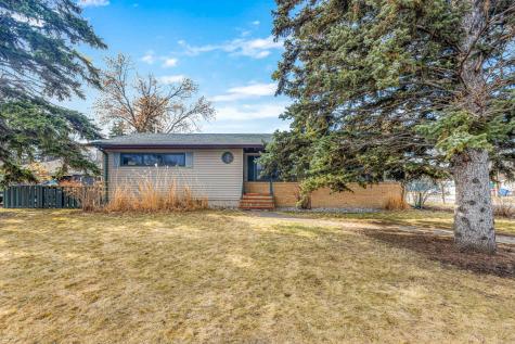 1401 5th Avenue S Moorhead MN 56560