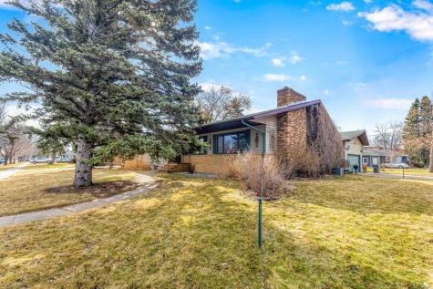 1401 5th Avenue S Moorhead MN 56560