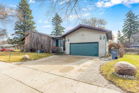 1401 5th Avenue S Moorhead MN 56560