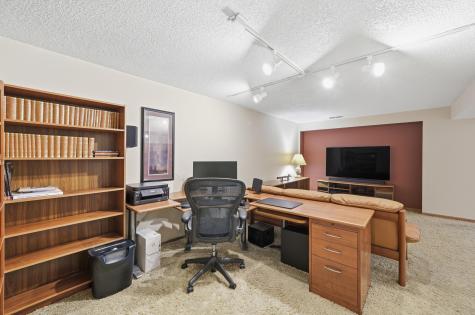 15213 Boulder Creek Drive Minnetonka MN 55345
