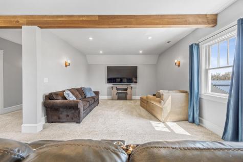 827 160th Avenue SE Hillsboro ND 58045