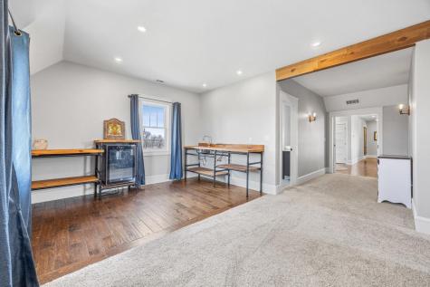 827 160th Avenue SE Hillsboro ND 58045