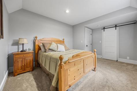 827 160th Avenue SE Hillsboro ND 58045