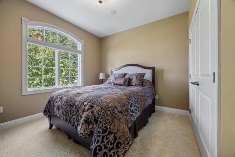 4165 Furnberg Place S Fargo ND 58104