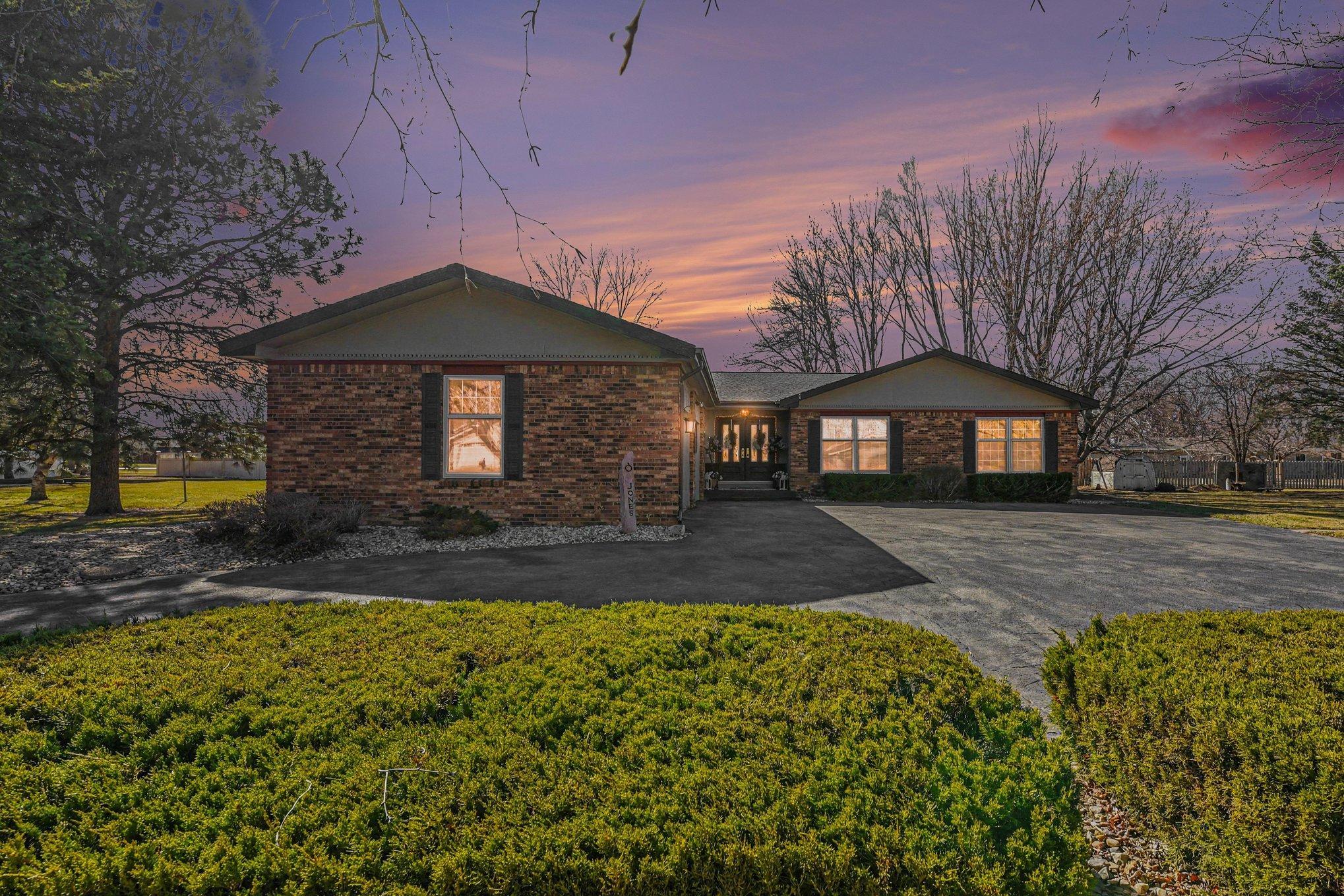 902 6th Avenue SE Pipestone MN 56164