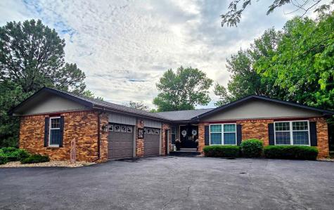 902 6th Avenue SE Pipestone MN 56164