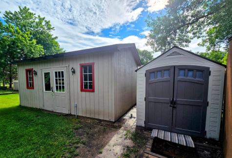 902 6th Avenue SE Pipestone MN 56164