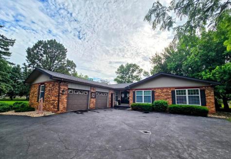 902 6th Avenue SE Pipestone MN 56164