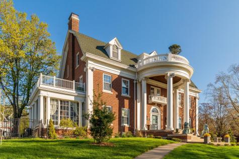 2525 E 2nd Street Duluth MN 55812