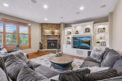 1010 Drake Court Independence MN 55359