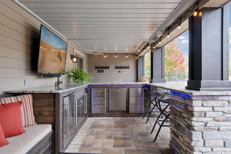 1010 Drake Court Independence MN 55359