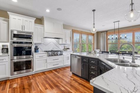 1010 Drake Court Independence MN 55359