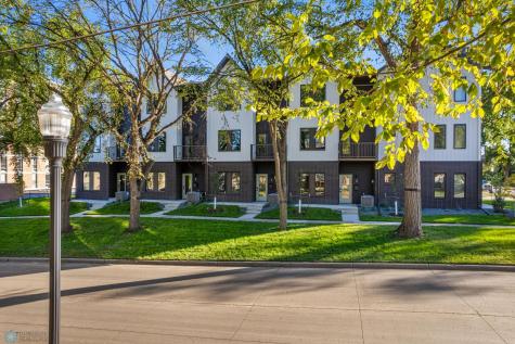 502 8th Street S Fargo ND 58103