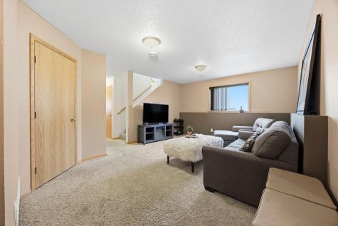 4807 51st Avenue S Fargo ND 58104