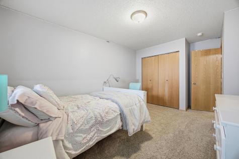 4807 51st Avenue S Fargo ND 58104