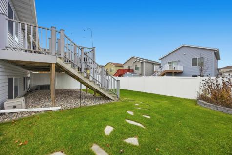 4807 51st Avenue S Fargo ND 58104