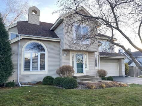 15735 16th Place N Plymouth MN 55447